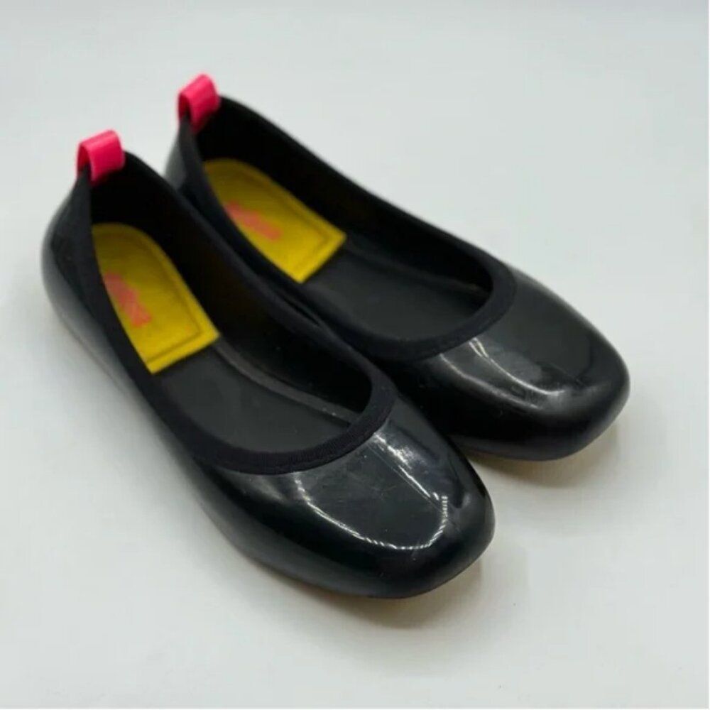 Melissa Women's Black Gloss Rubber Flats Size 6